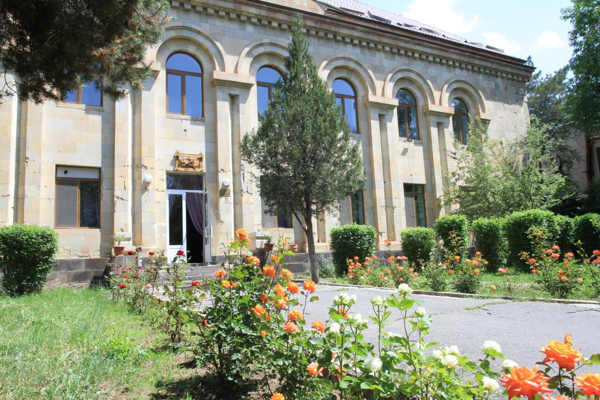 Health Resort Arzni 1 Exterior foto